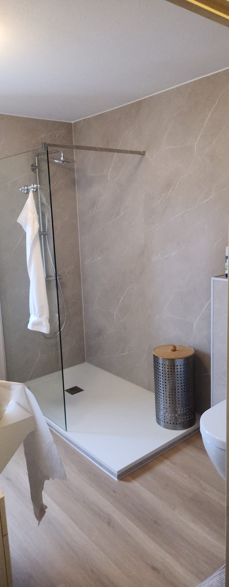 SaniSafe vloer wand interieur sanitair na renovatie